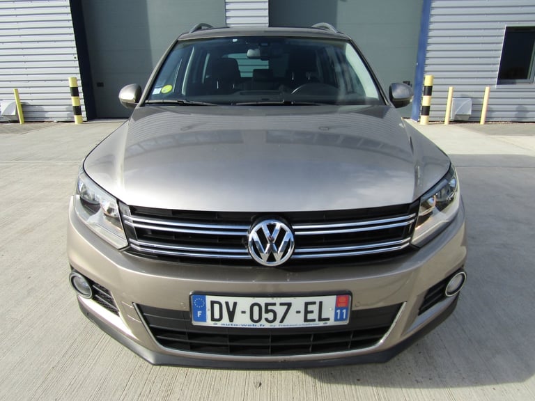 2015 Volkswagen Tiguan 2.0 TDi BLUEMOTION SPORT 4WD DSG 5DR LHD 4x4 Diesel Automatic