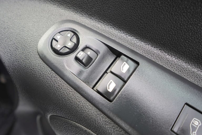 2022 Vauxhall Combo 1.5 Combo 2300 Sportive L2 LWB + 3 Seater + Twin Slider + Top Spec Van Panel ...