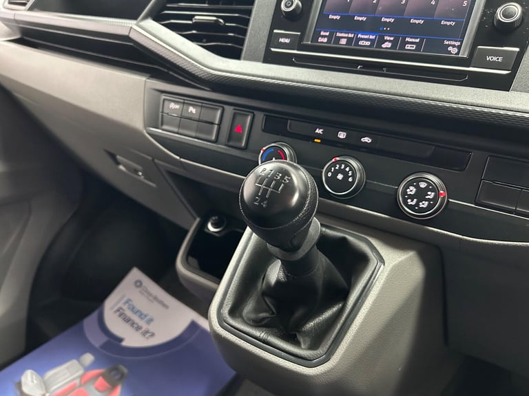 2024 Volkswagen Transporter 2.0 TDI T30 Startline Kombi FWD SWB Euro 6 (s/s) 5dr WINDOW VAN Diese...