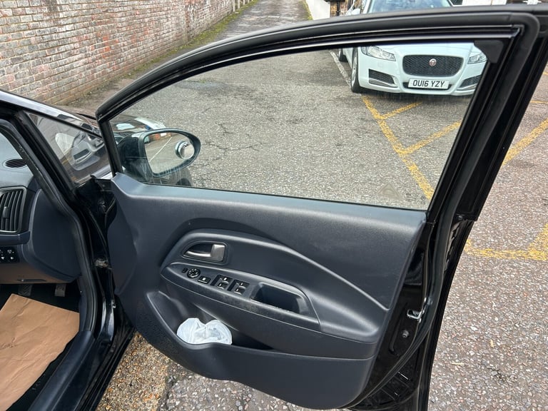 2011 Kia Rio 1.4 2 Hatchback 5dr Petrol Manual Euro 5 (107 bhp) Petrol