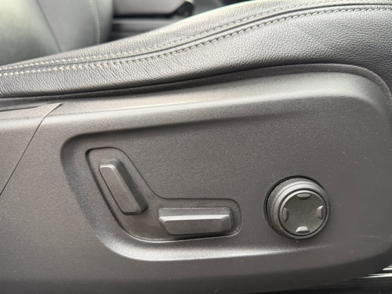 2019 Volvo XC40 1.5 T3 INSCRIPTION AUTO, 21000 MILES, VOLVO S HISTORY. ESTATE Petrol Automatic