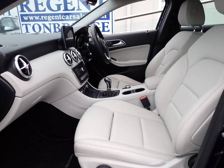 2017 Mercedes-Benz A Class 1.6 A200 Sport Hatchback 5dr Petrol Manual Euro 6