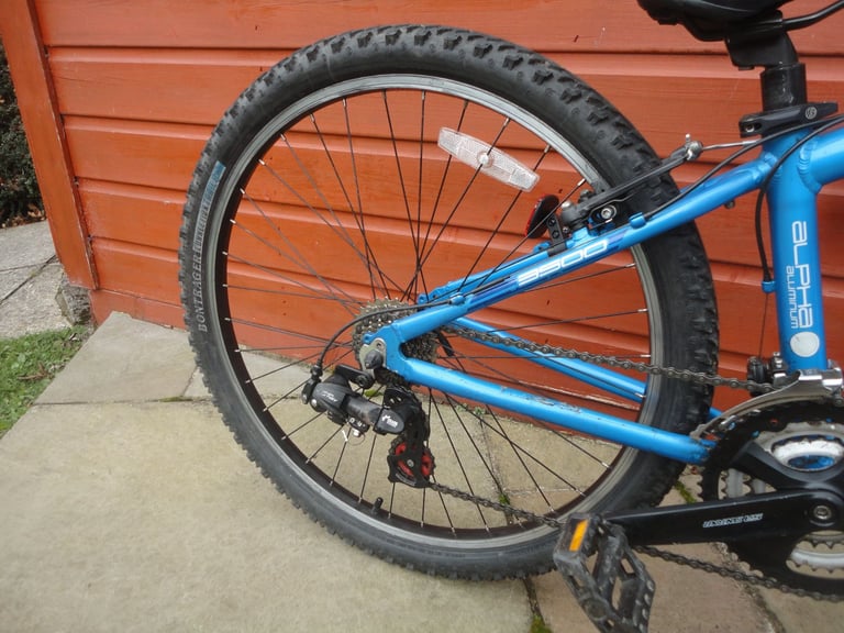 Trek 3 series 3600 bike, 13.5 inch lightweight frame, 26 inch wheels, 21 gears, working order