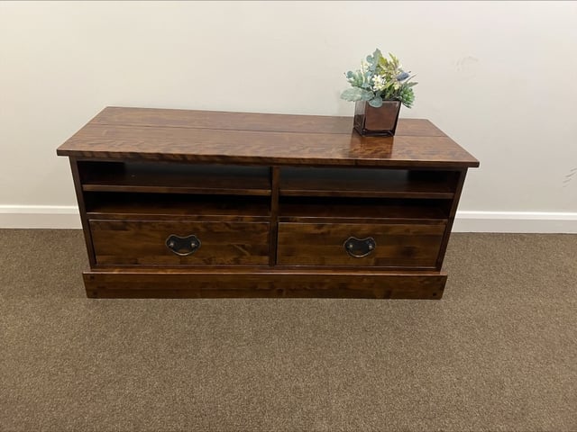 Laura Ashley Garrat Chestnut Media unit tv stand EXCELLENT