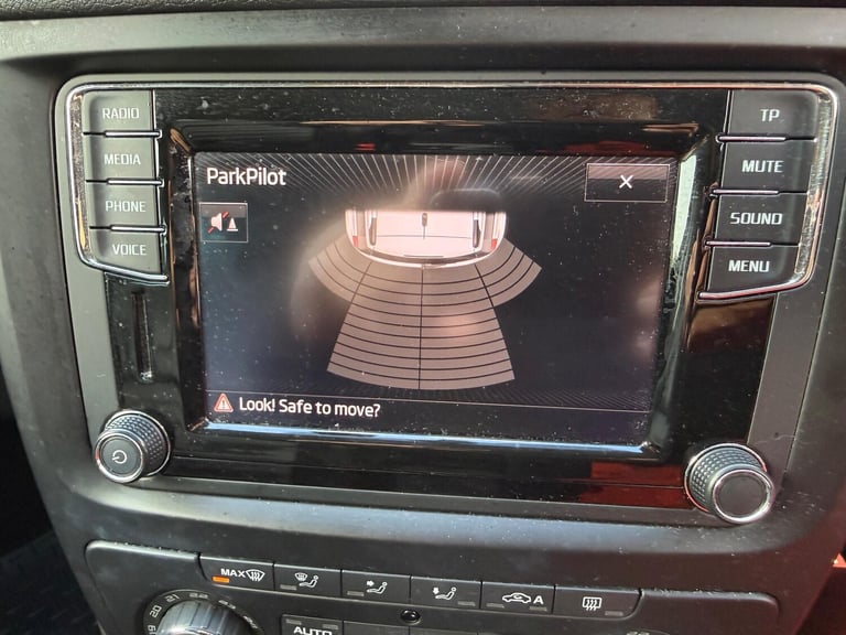 2015 Skoda Yeti 1.2 TSI SE L Outdoor DSG Euro 6 (s/s) 5dr HATCHBACK Petrol Automatic