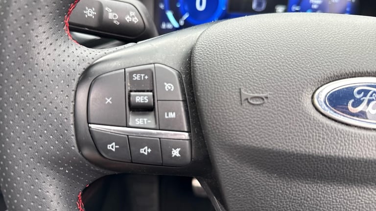  Ford Kuga 2.5 Duratec 14.4kWh ST-Line X Edition SUV 5dr Petrol Plug-in Hybrid CVT Eur Petrol/Ele...