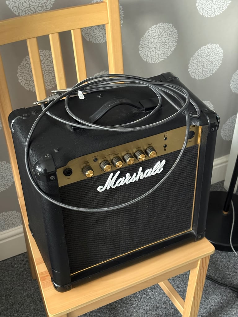 Marshall MG15G-H 15W Guitar Amplifier – Hardly Used, With Box – Excellent Condition