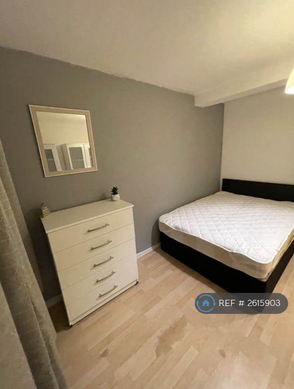 1 bedroom in Albany Gardens, Colchester, CO2 (#2615903)