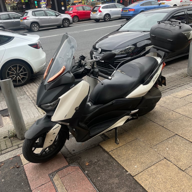 Yamaha Xmax 300