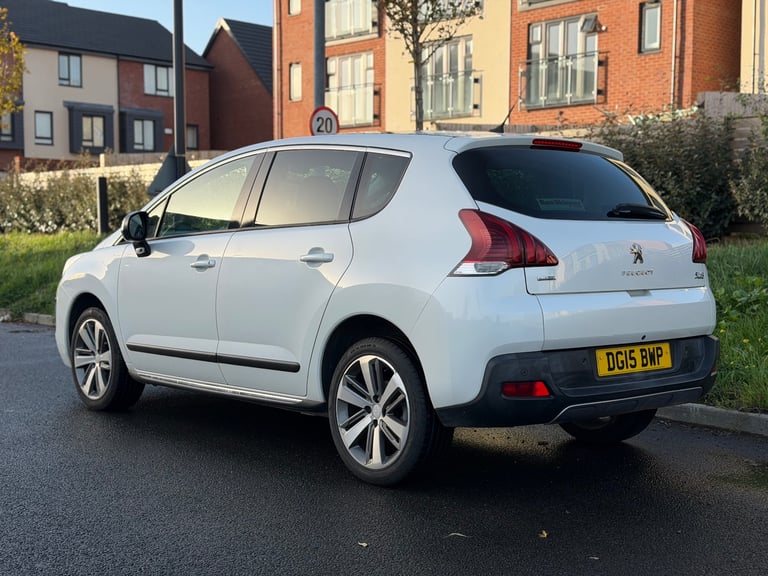 Peugeot, 3008, Hatchback, 2015, Manual, 1560 (cc), 5 doors