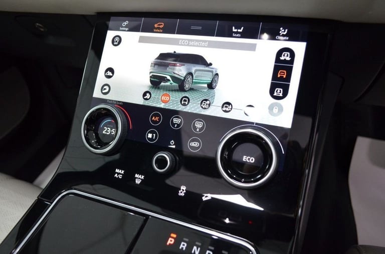 2018 68 LAND ROVER RANGE ROVER VELAR 2.0 D240 R-DYNAMIC SE SUV 5DR DIESEL AUTO 4