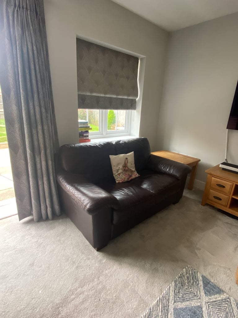 2 seater leather sofa 