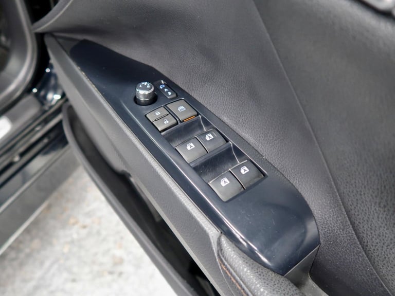 2020 Toyota Camry 2.5 VVT-h Excel CVT Euro 6 (s/s) 4dr Saloon Petrol/Electric Hybrid Automatic