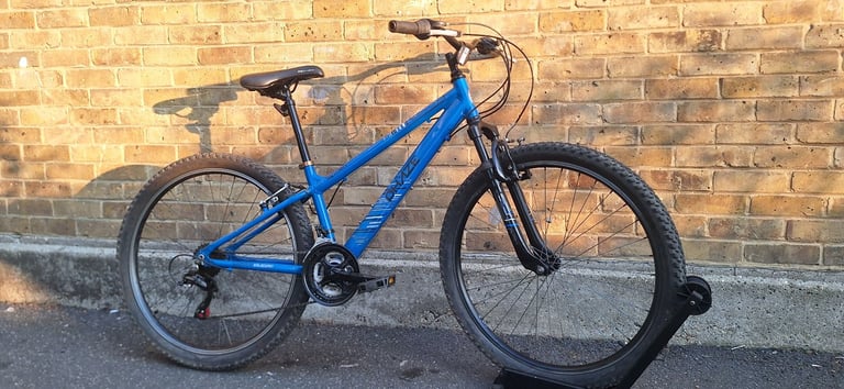 image for APOLLO(PHASE)27WHEEL LIGHTWEIGHT UNISEX MOUNTAIN BIKE 