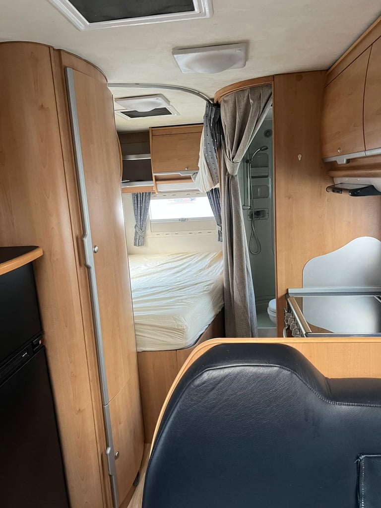 2006 - Mobilvetta Kimu 122 - 3ltr - 64,000k miles - 4 berth / 4 belts 