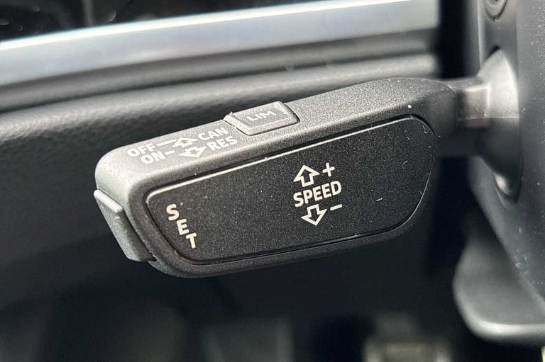 2020 Audi Q3 35 TDI Quattro S Line 5dr ESTATE DIESEL Manual