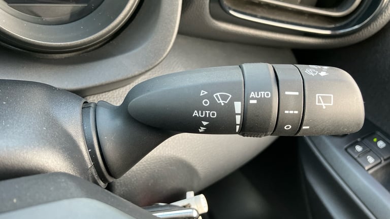 2023 Toyota Yaris 1.5 Hybrid Design 5dr CVT Hybrid Hatchback Hatchback Hybrid Automatic