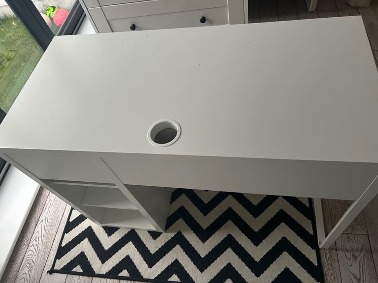 Ikea Micke White Desk 