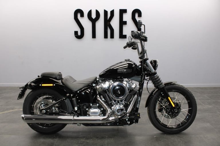 2025 Harley-Davidson FXBB Softail Street Bob 117 in Vivid Black