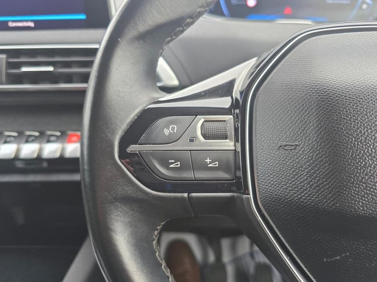 2018 Peugeot 3008 1.2 PureTech Allure SUV 5dr Petrol Manual Euro 6 (s/s) (130 ps) HATCHBACK Petro...