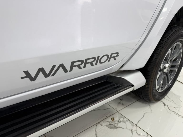 2020 Mitsubishi L200 2.2 DI-D DC Warrior Pickup Double Cab 4dr Diesel Manual 4WD Euro 6 (s/s) (1 ...