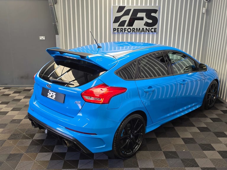 2017 Ford Focus 2.3T EcoBoost RS Hatchback 5dr Petrol Manual AWD Euro 6 (s/s) (350 ps) Hatchback ...