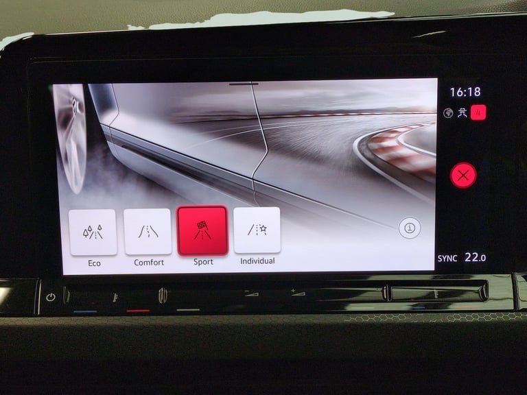 2022 Volkswagen Golf 2.0 TDI GTD Hatchback 5dr Diesel DSG Euro 6 (s/s) (200 ps) - BLUETOOTH - DI ...