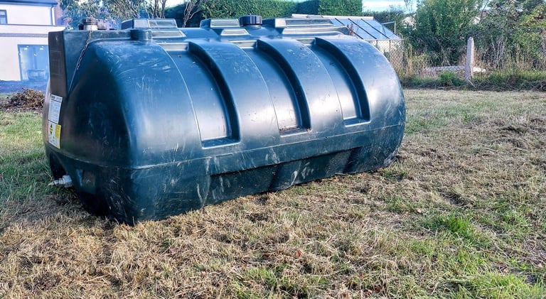 1200litre Plastic Oil Tank, low profile