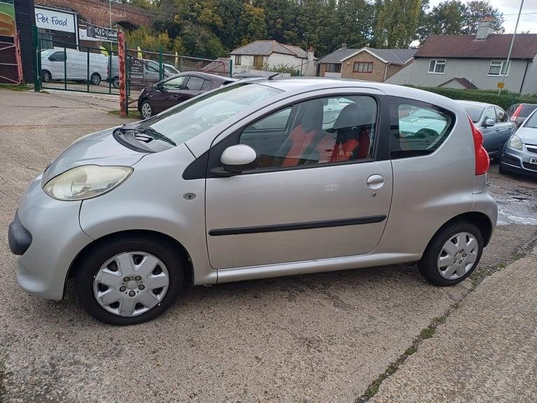2007 Peugeot 107 1.0 Urban Move 3dr HATCHBACK Petrol Manual - Image 4