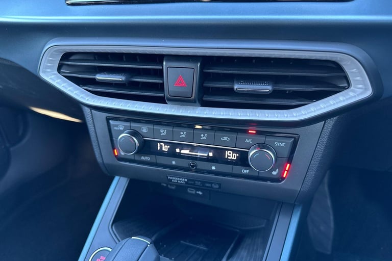 2025 SEAT Arona 1.0 TSI XPERIENCE Lux DSG Euro 6 (s/s) 5dr SUV PETROL Automatic