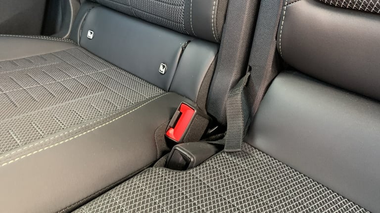 2025 Peugeot 5008 1.2 Hybrid 136 GT 5dr e-DSC6 HATCHBACK PETROL Automatic