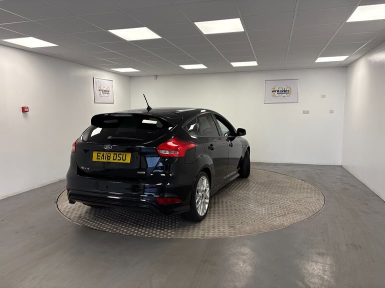 2018 Ford Focus 1.0 EcoBoost 140 ST-Line Navigation 5dr HATCHBACK PETROL Manual