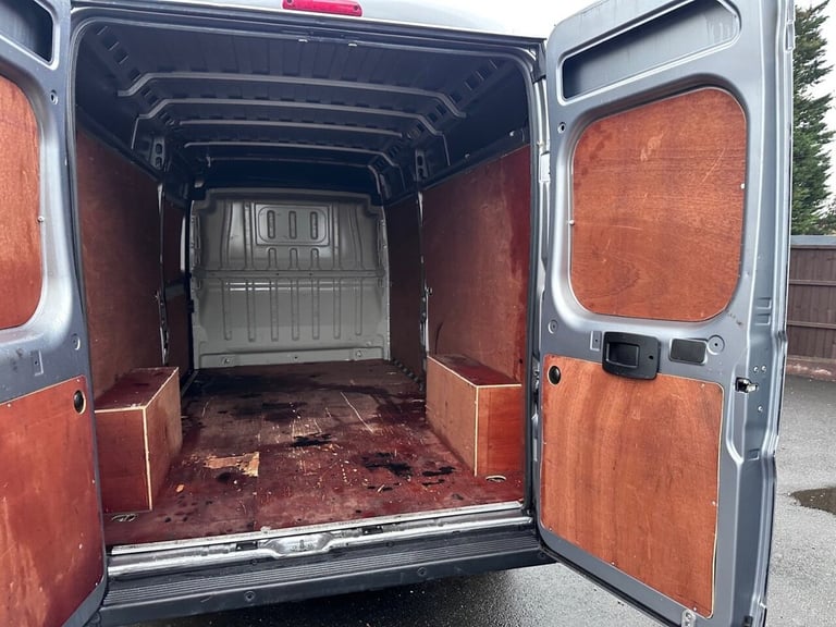 2022 Peugeot Boxer 2.2 BlueHDi 335 Professional Panel Van 5dr Diesel Manual L3 H2 Euro 6 (s/s) PA...
