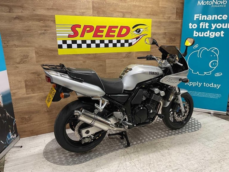 Yamaha FZS600 Fazer