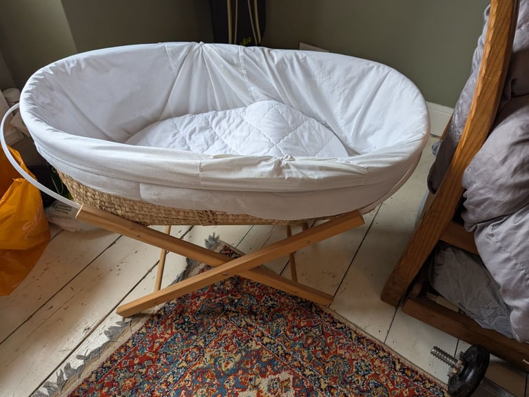 image for Moses Basket with stand