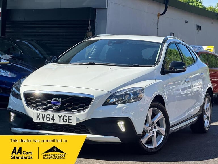 image for 2014 Volvo V40 Cross Country 2.0 D4 Lux Nav Euro 6 (s/s) 5dr HATCHBACK Diesel Manual