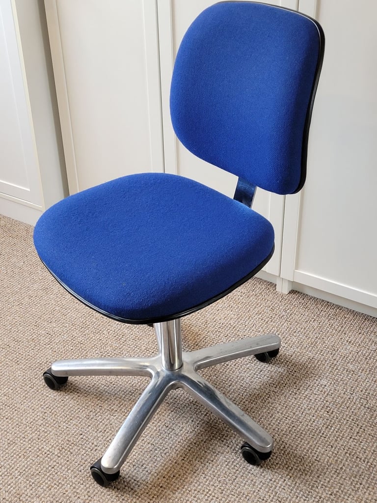 Office chair, 5-wheel, fully adjustable, premium quality