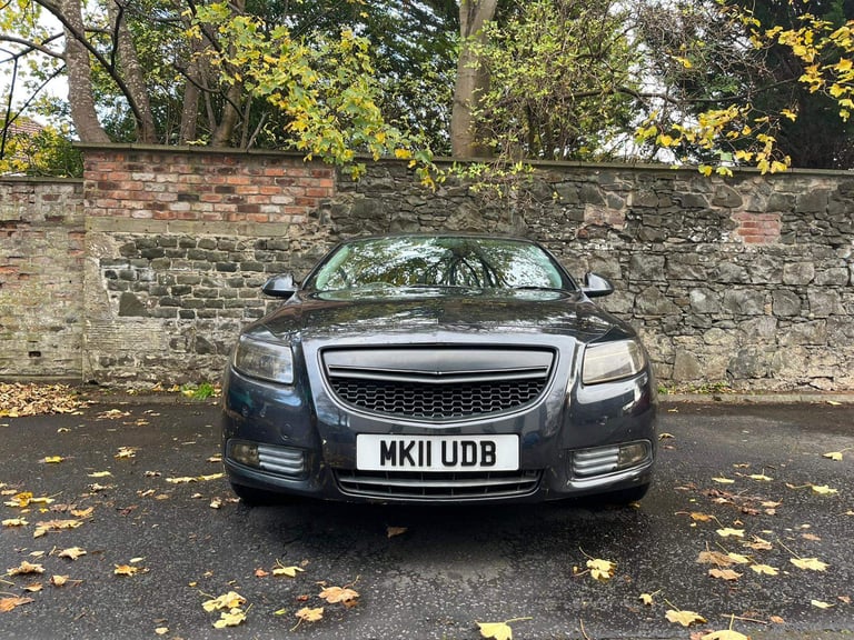 Vauxhall, INSIGNIA, Hatchback, 2011, Manual, 1796 (cc), 5 doors