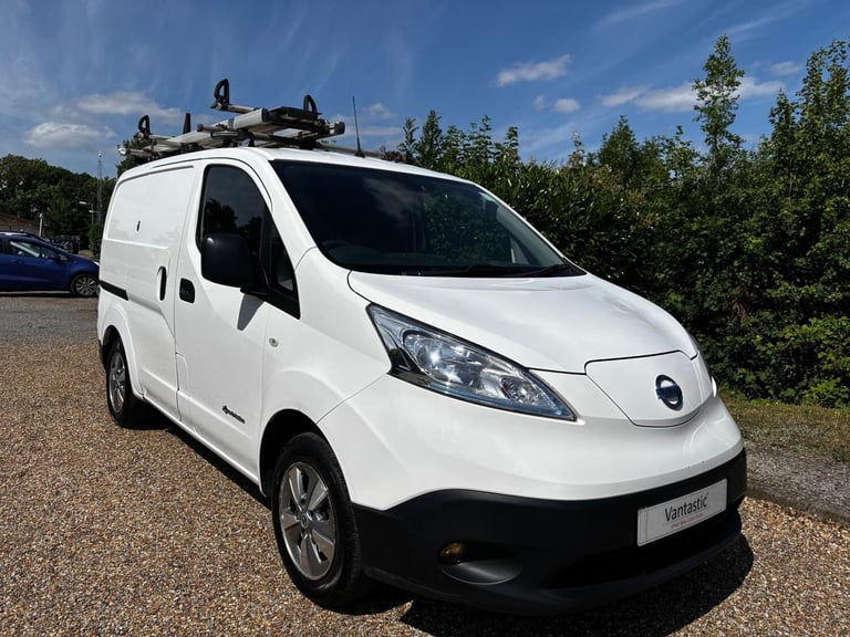 2021 NISSAN E-NV200 80KW TEKNA AUTO 40KWH SAT NAV ALLOYS AIR CON FULLY ELECTRIC