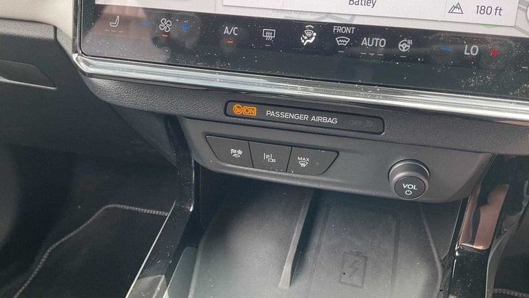 2025 Ford Puma 123kW Premium 43kWh 5dr Auto Hatchback Electric Automatic