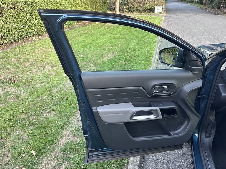 2019 Citroen C5 Aircross 1.6 PureTech 180 Flair 5dr EAT8 HATCHBACK PETROL Automatic