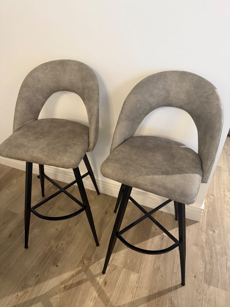 image for Bar chairs x 2