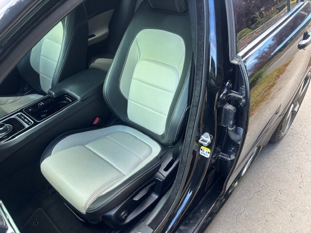 JAGUAR XE 2.0 i R-Sport Black Auto Petrol 2017