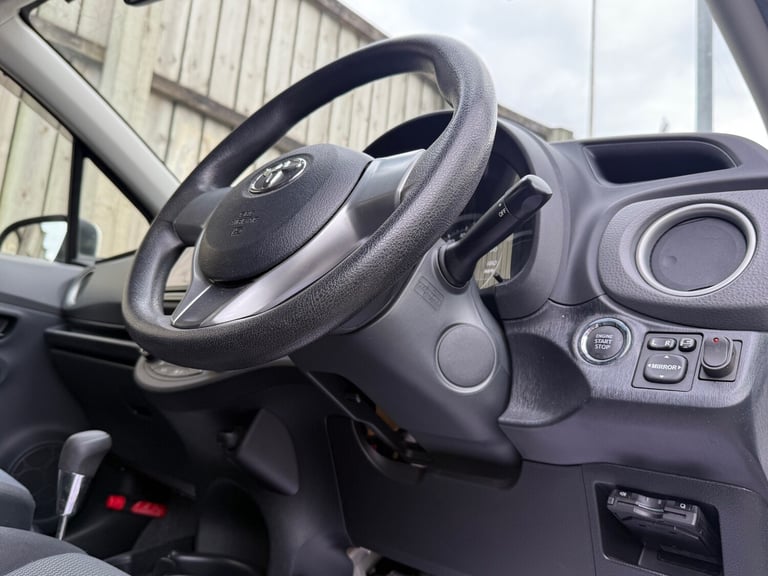 TOYOTA YARIS Active Auto ULEZ Low Milage
