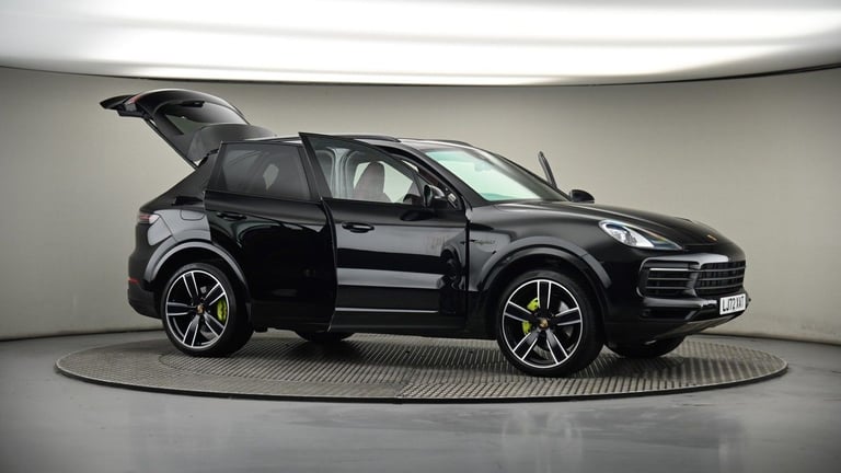 2022 Porsche Cayenne 3.0 V6 E-Hybrid 17.9kWh Platinum Edition TiptronicS 4WD Euro 6 (s/s) 5dr (3 ...