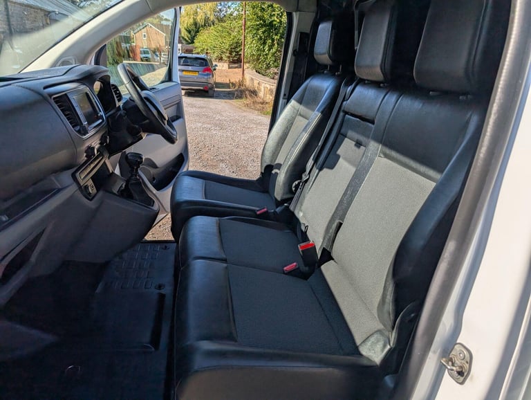 2021 Peugeot Expert 1.5 BlueHDi 1000 Professional Standard Panel Van MWB Euro 6 (s/s) 6dr PANEL V...