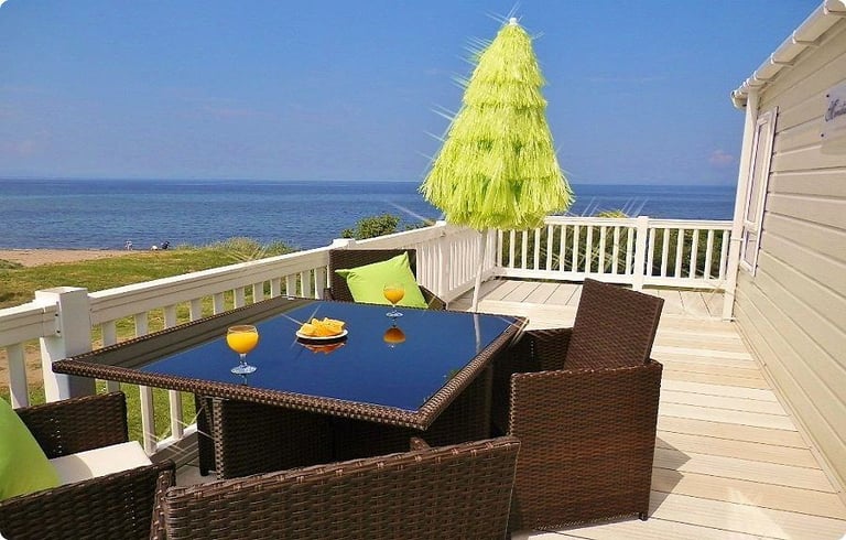 Craig Tara Ayr, Platinum 2 Bedroom Caravan for hire. Veranda, Sea Views, WiFi