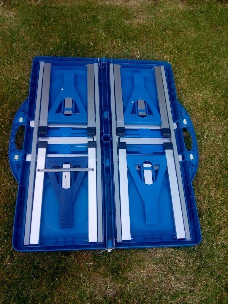 FOLDING CAMPING TABLE AND CHAIRS