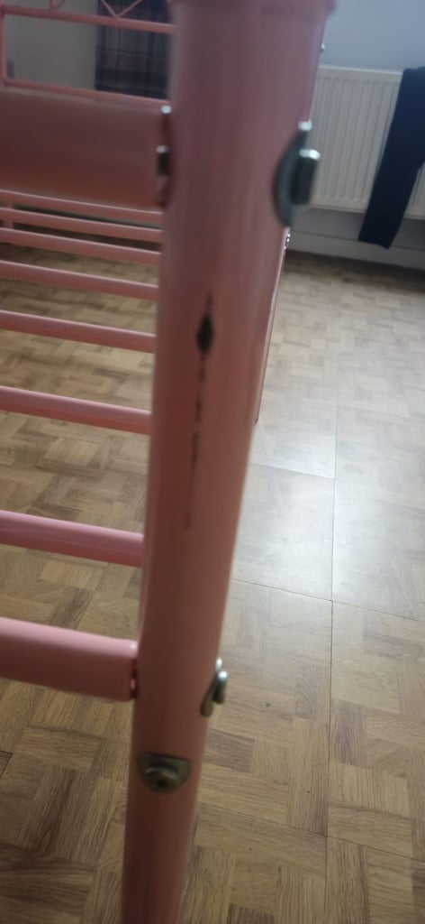 Single kids bed frame