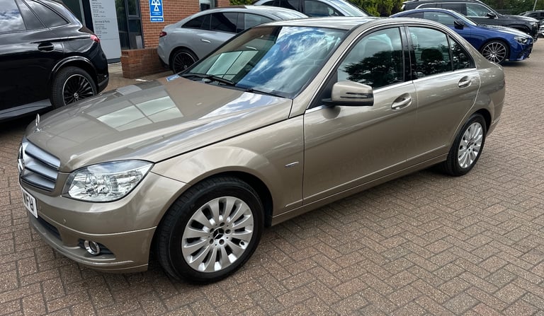 image for Mercedes-Benz, C CLASS, Saloon, 2009, Other, 2143 (cc), 4 doors